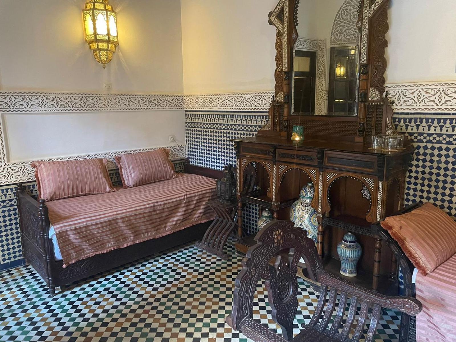 Riad Fes Baraka Luaran gambar