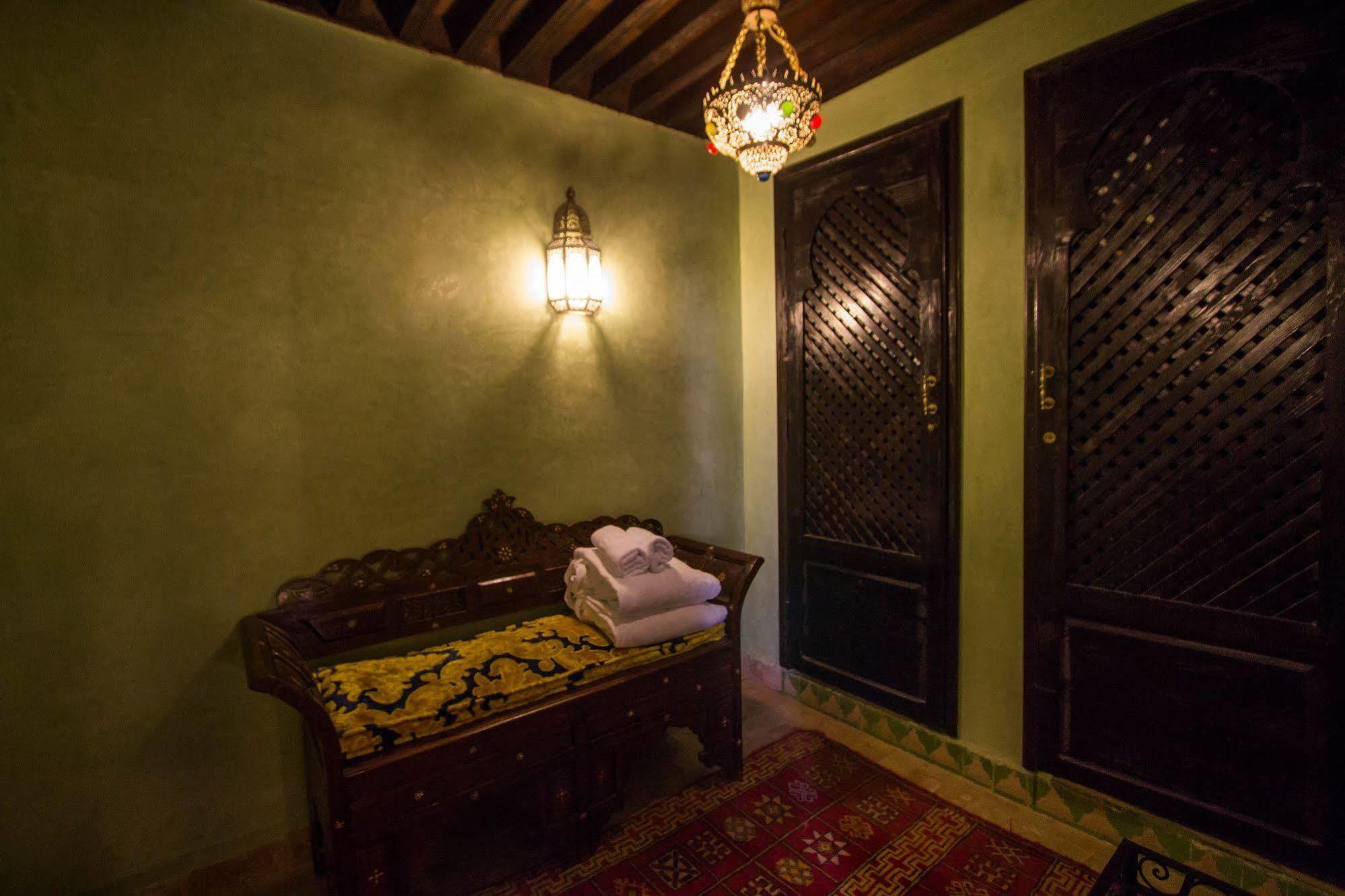 Riad Fes Baraka Luaran gambar